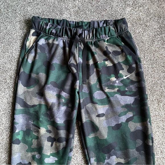 Nike Icon Clash Dri-Fit 7/8 Jogger Pants Women's Sz M In Green Camo - Picture 6 of 9